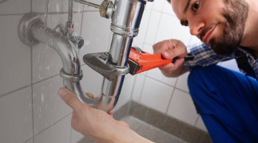 Expert burst pipe repair services in Waco, NC